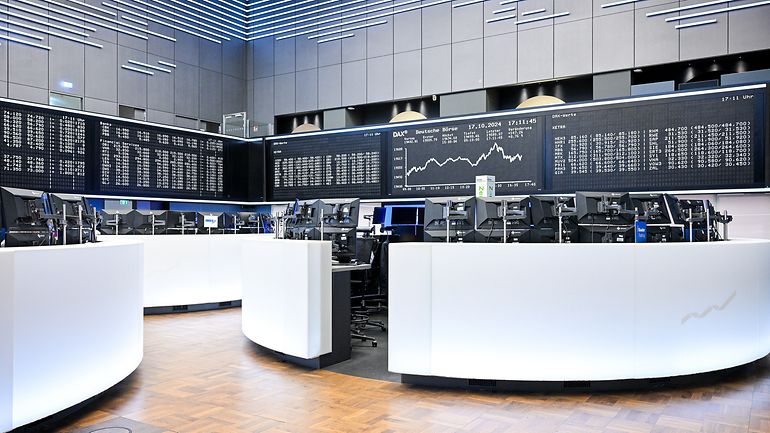 Trading pits
