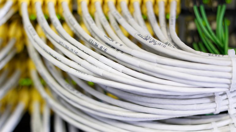 Data cables