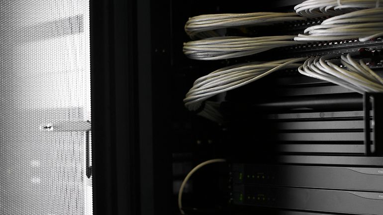 Data cables 2